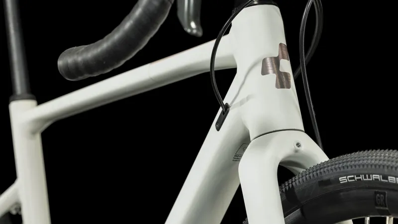 Cube Nuroad Women's Gravel Bike in Grey/Rose -6